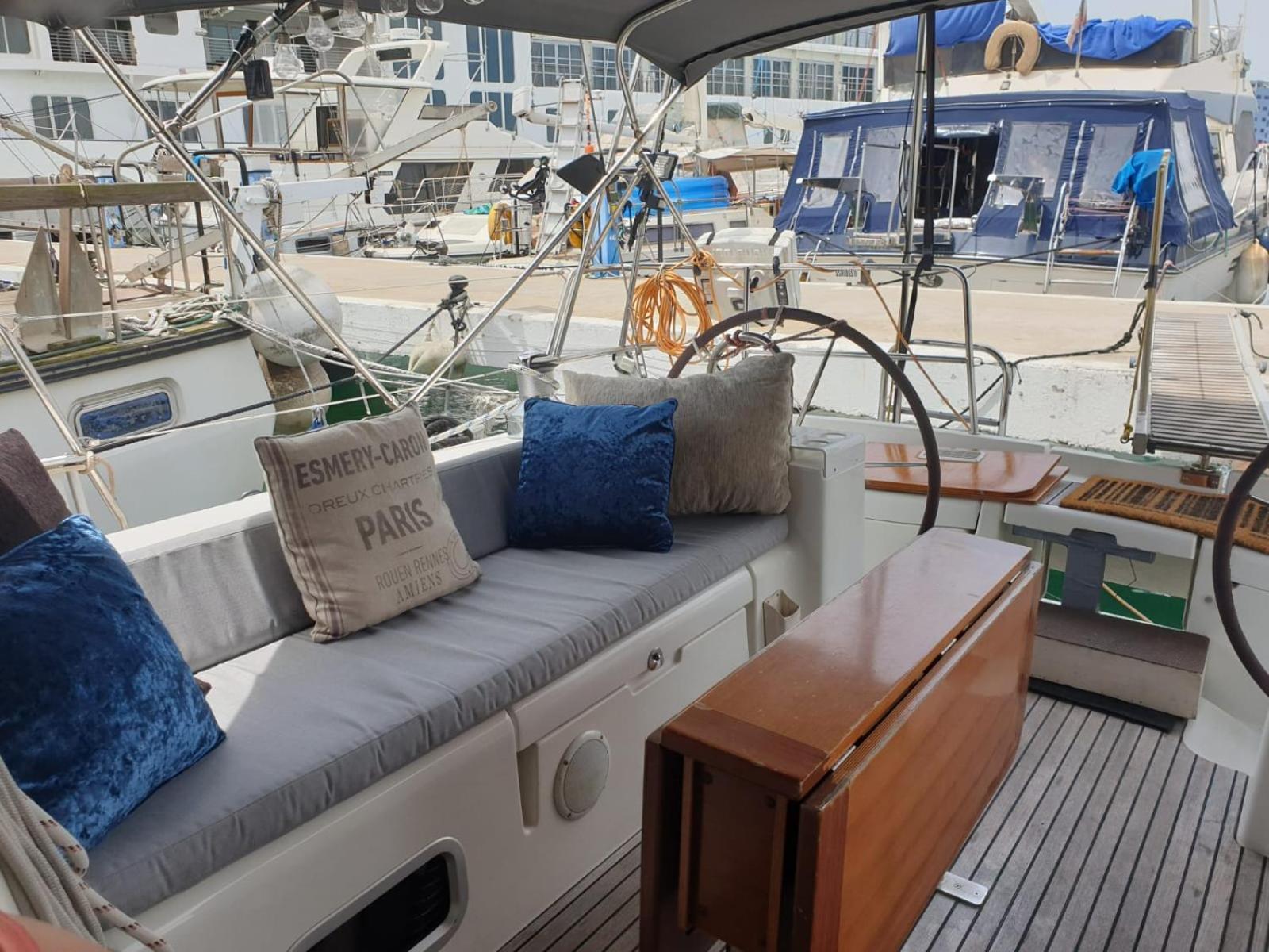 Luxury Yacht Stay "White Dove" Sleeps 6 ジブラルタル エクステリア 写真