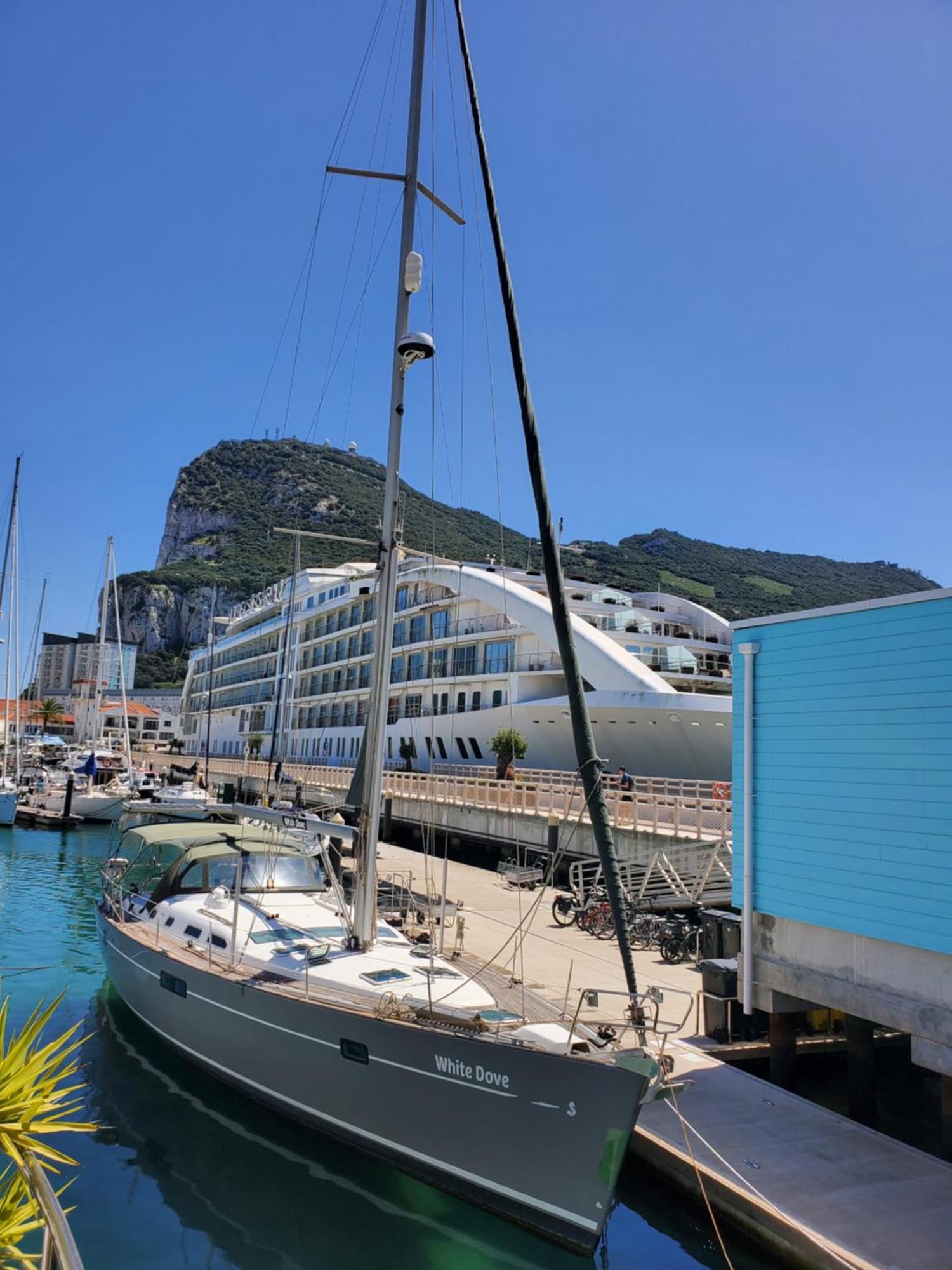 Luxury Yacht Stay "White Dove" Sleeps 6 ジブラルタル エクステリア 写真